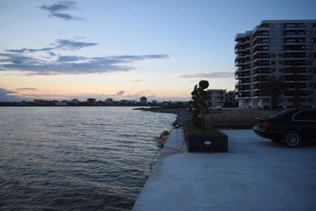 מאמאיה Apartment By The Lake With A View מראה חיצוני תמונה