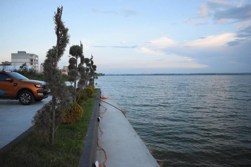 מאמאיה Apartment By The Lake With A View מראה חיצוני תמונה
