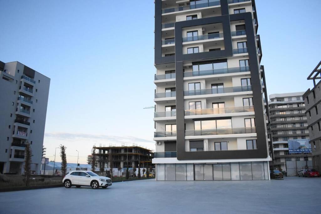 מאמאיה Apartment By The Lake With A View מראה חיצוני תמונה