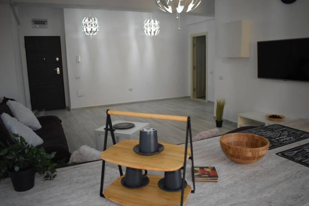 מאמאיה Apartment By The Lake With A View מראה חיצוני תמונה